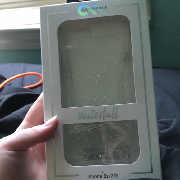 Waterfall case 💦 - Picture 2 of 5